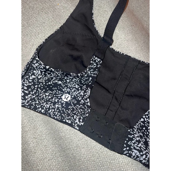 Lululemon In Alignment Straight Strap Bra, Double Dimension Starlight Black - Picture 5 of 5